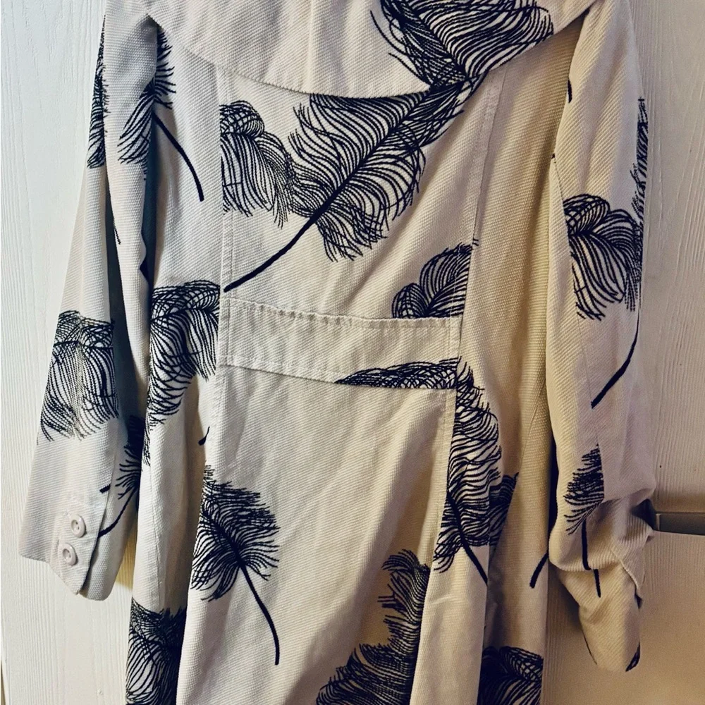 Anthropologie Elevenses Cream and Black Feather Coat Sz 10 - Picture 2 of 5